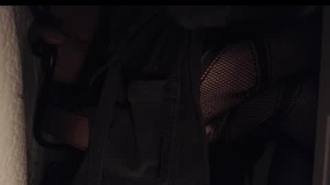 Skye online show from 02.14.25