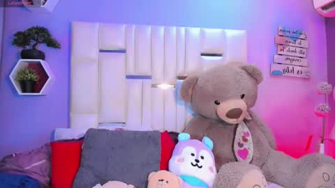 Snapshot of steyseequeen chatting on 09.27.25 Steisee Reyes online show from 09.27.25