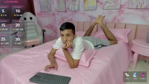 Snapshot of stiilman_hots chatting on 02.07.25 stiilman_hots online show from 02.07.25