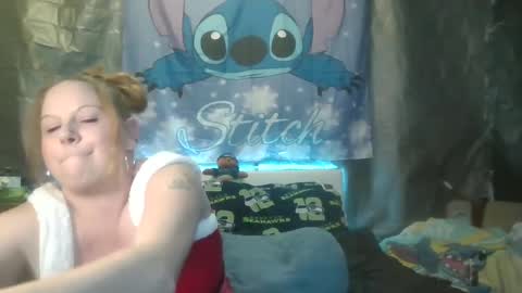 Snapshot of stitchsunshine85 chatting on 12.02.24 Tasha and Drew online show from 12.02.24