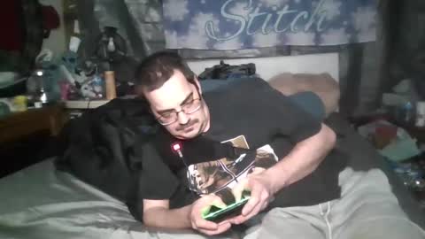 Snapshot of stitchsunshine85 chatting on 03.09.25 Tasha and Drew online show from 03.09.25