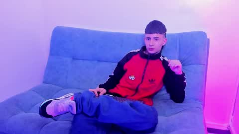 Stivarfox21 online show from 02.01.25