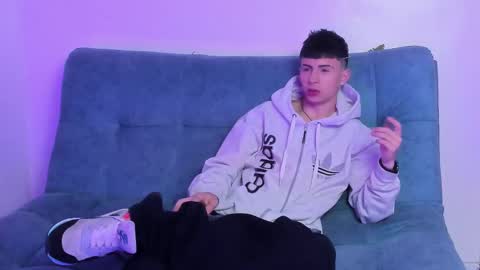 Stivarfox21 online show from 02.11.25