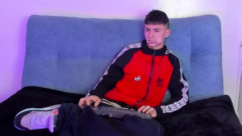 Stivarfox21 online show from 03.04.25