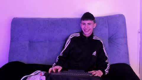 Stivarfox21 online show from 03.06.25