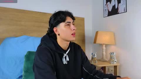 stivenbenet1 online show from 10.16.25