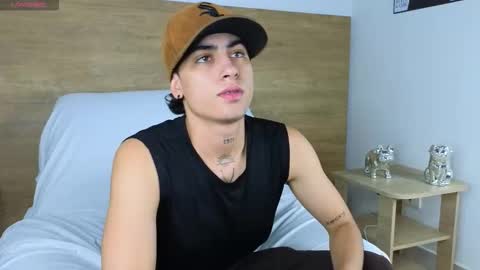 stivenbenet1 online show from 10.26.25