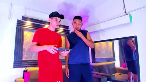 friends online show from 11.08.25