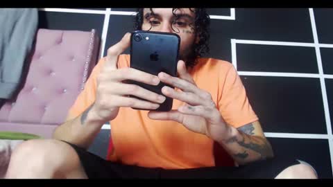 Snapshot of stivenunivers996 chatting on 10.19.25 stiven online show from 10.19.25