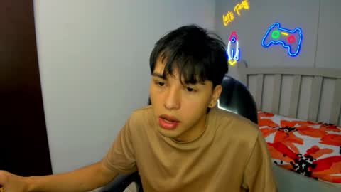 Stiwen online show from 10.15.25