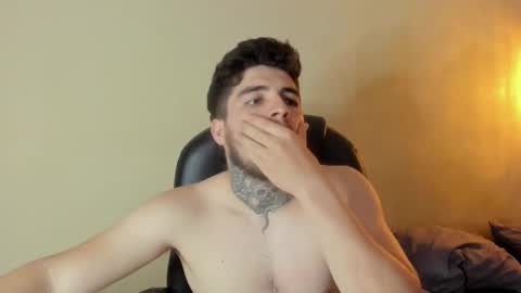 Snapshot of stoneepaul chatting on 11.05.25 --free-- online show from 11.05.25