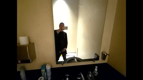 Snapshot of stopshottttt chatting on 01.15.26 stopshottttt online show from 01.15.26