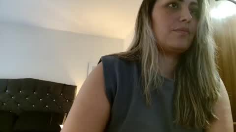 Snapshot of stormy_carter chatting on 10.28.25 stormy carter online show from 10.28.25