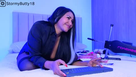   online show from 01.07.25