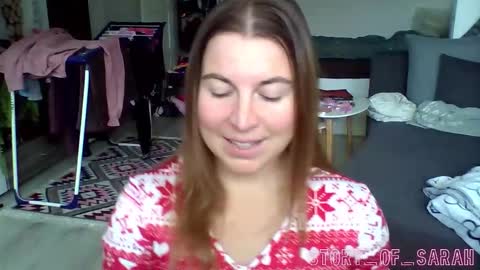 Snapshot of story_of_sarah chatting on 11.19.25 Sarah online show from 11.19.25