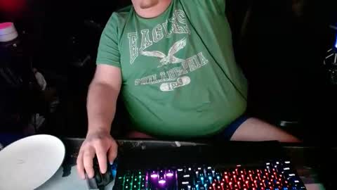 Snapshot of str8csucker chatting on 11.11.25 str8csucker online show from 11.11.25