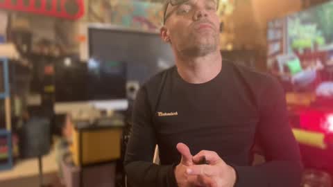 Str8 online show from 01.22.25
