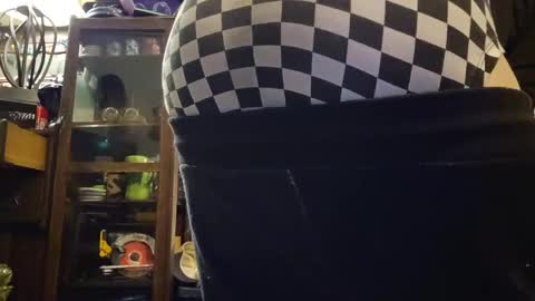 Str8 online show from 01.24.25