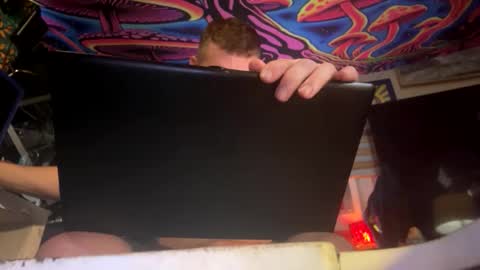 Str8 online show from 04.18.26