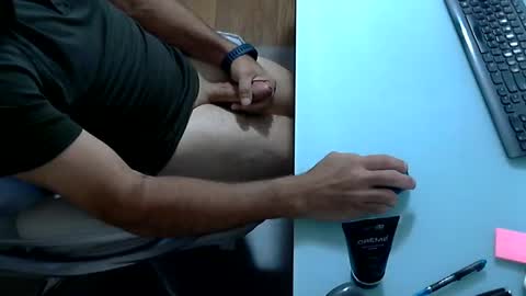 Snapshot of straight51guy chatting on 10.27.25 straight51guy online show from 10.27.25