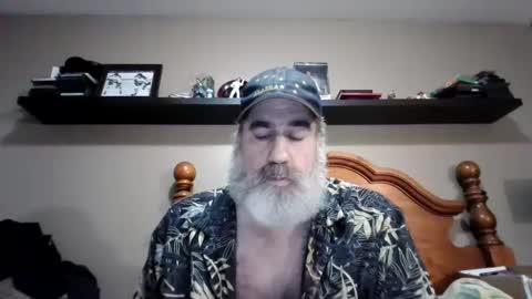 Straightbear4you online show from 09.17.25