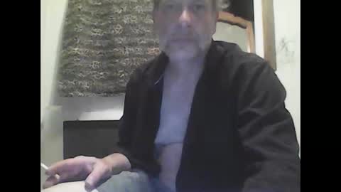 Snapshot of straightmaletouse chatting on 05.26.26 straightmaletouse online show from 05.26.26