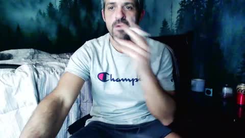 Snapshot of strangeratnight87 chatting on 01.06.25 strangeratnight87 online show from 01.06.25