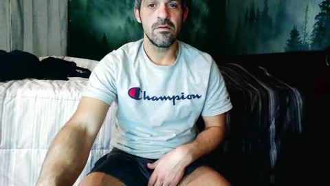 Snapshot of strangeratnight87 chatting on 01.11.25 strangeratnight87 online show from 01.11.25