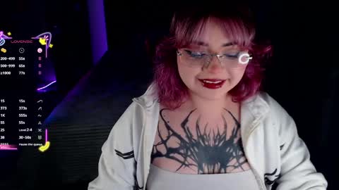 Snapshot of strangergirlxxx chatting on 04.24.26 Carla Independent model online show from 04.24.26