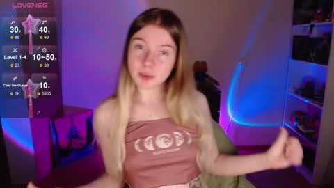 Juli online show from 10.03.25