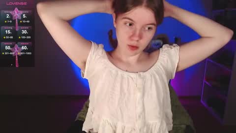 Snapshot of strawberry_juli chatting on 03.21.26 Juli online show from 03.21.26