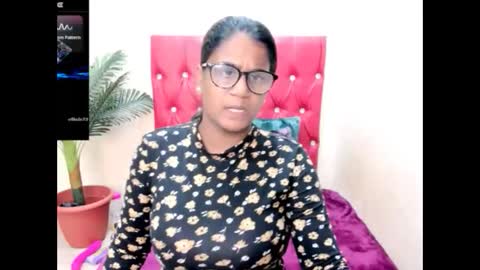 strawberry_lipz online show from 09.24.25