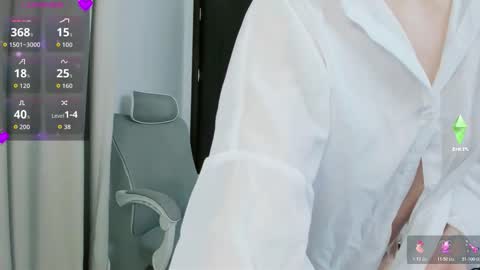 strawberry_loveee online show from 11.09.25