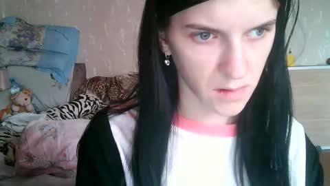 Strawberry Storm online show from 03.30.26