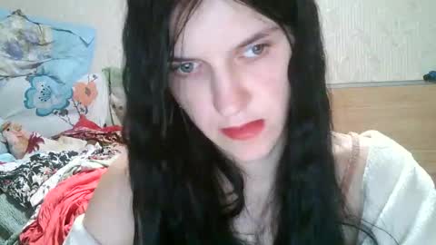 Snapshot of strawberry_storm chatting on 04.15.26 Strawberry Storm online show from 04.15.26