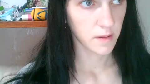 Snapshot of strawberry_storm chatting on 07.14.26 Strawberry Storm online show from 07.14.26