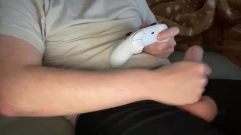 Snapshot of strawberryblnd chatting on 11.01.25 StrawberryBlnd online show from 11.01.25