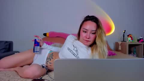 Tati and Lola online show from 01.12.26