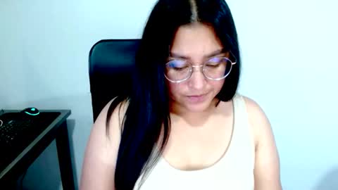 strawlux online show from 03.10.26