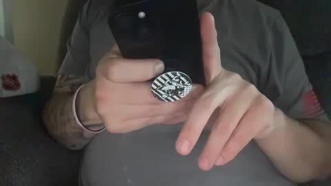 Snapshot of stroking33again chatting on 10.04.25 stroking33again online show from 10.04.25