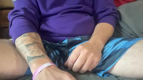 Snapshot of stroking33again chatting on 10.08.25 stroking33again online show from 10.08.25