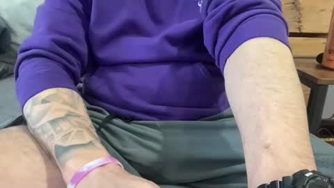 Snapshot of stroking33again chatting on 04.10.26 stroking33again online show from 04.10.26