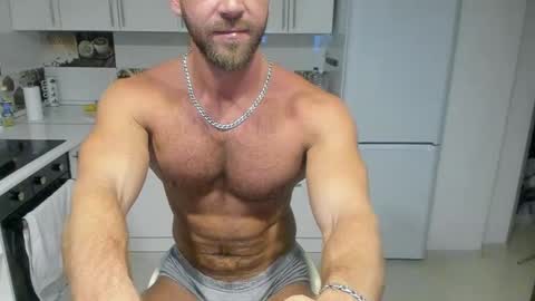 Strong Arni online show from 02.09.25