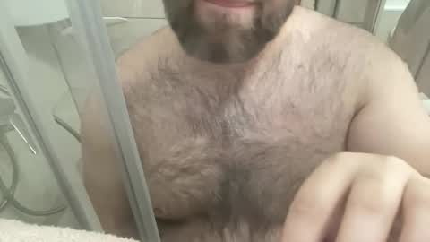 Snapshot of strong_dickinson_ chatting on 11.10.25 strong_dickinson_ online show from 11.10.25