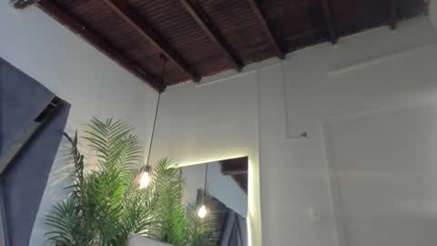 Snapshot of strong_girl_ chatting on 01.09.25 Alexa online show from 01.09.25