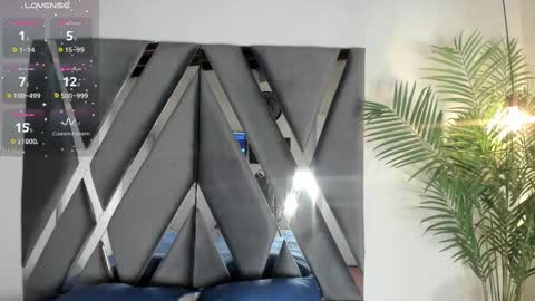 Snapshot of strong_girl_ chatting on 09.16.25 Alexa online show from 09.16.25