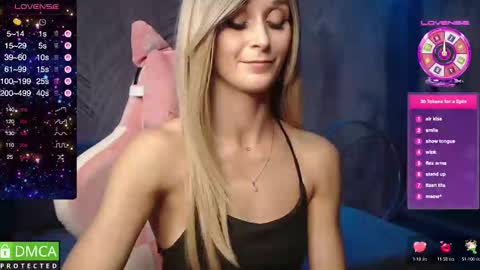 Snapshot of strongalice chatting on 11.24.25 The best athletic body on the site online show from 11.24.25