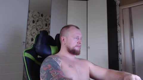 Snapshot of strongass18 chatting on 10.23.25 Alex online show from 10.23.25