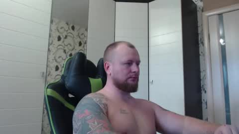 Snapshot of strongass18 chatting on 10.25.25 Alex online show from 10.25.25