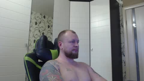 Snapshot of strongass18 chatting on 10.28.25 Alex online show from 10.28.25